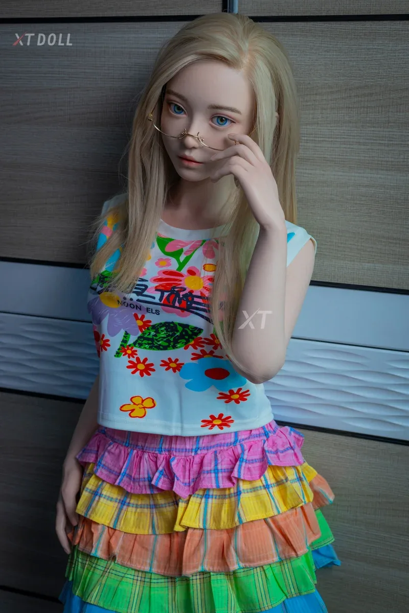 XT Doll 157cm D cup Silicone - Lin view 3