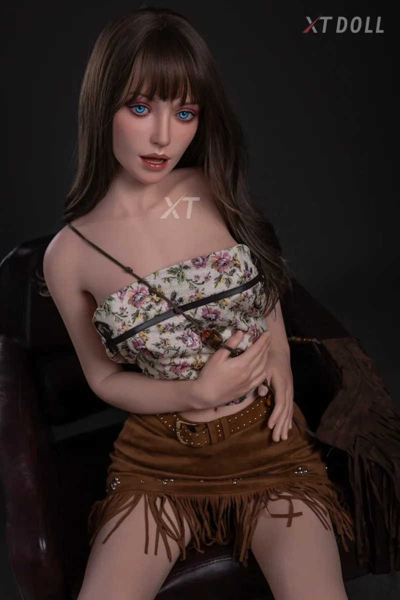XT Doll 161cm B cup Silicone - Carey view 6