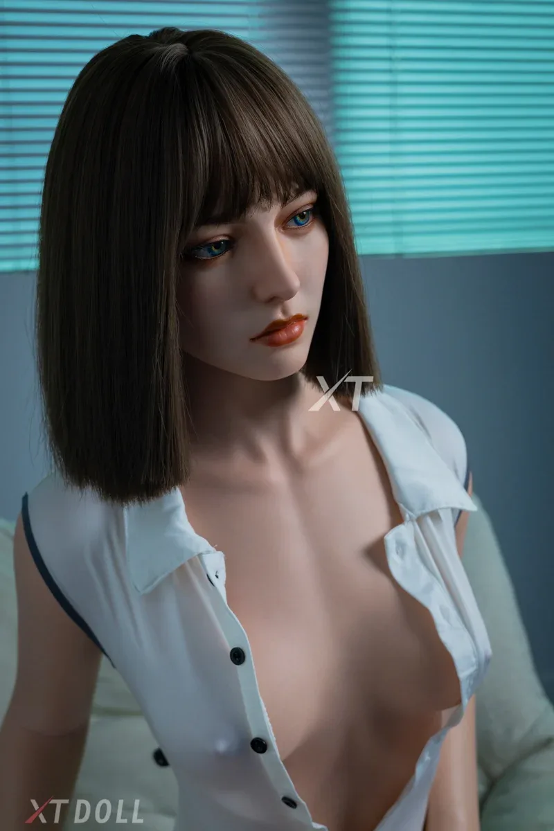 XT Doll 161cm B cup Silicone - Irina view 7
