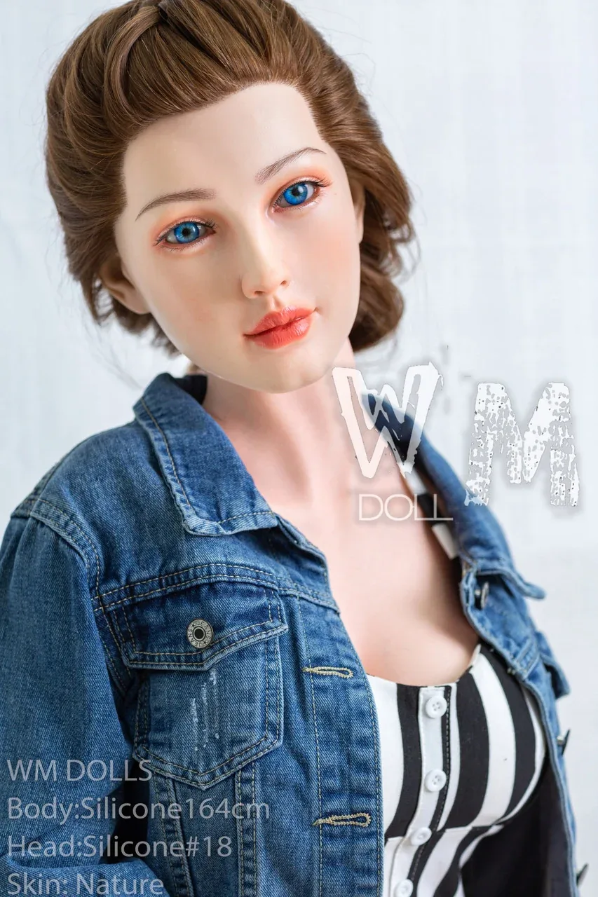 WM 164cm Silicone - Iveth view 2