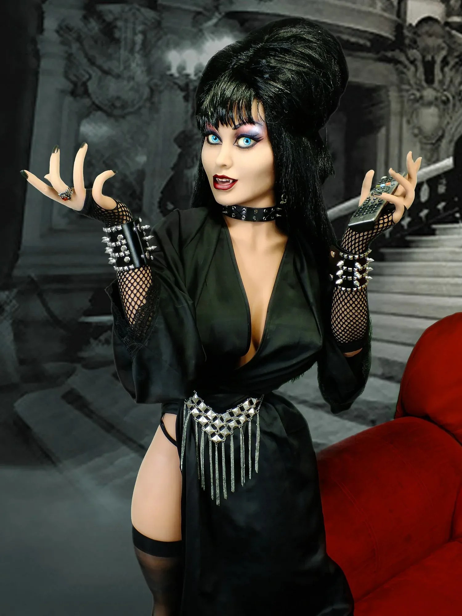 YL 148cm Fantasy Vampire 2 view 3