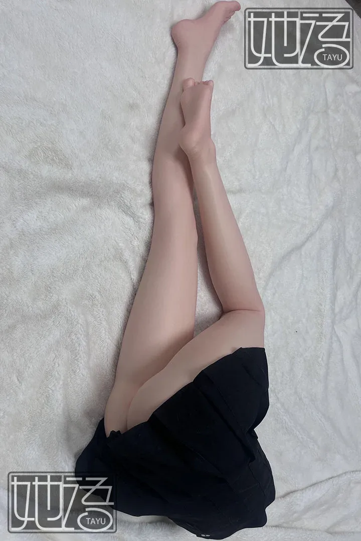 Tayu Silicone Legs 107cm – remodelled from 161F view 2