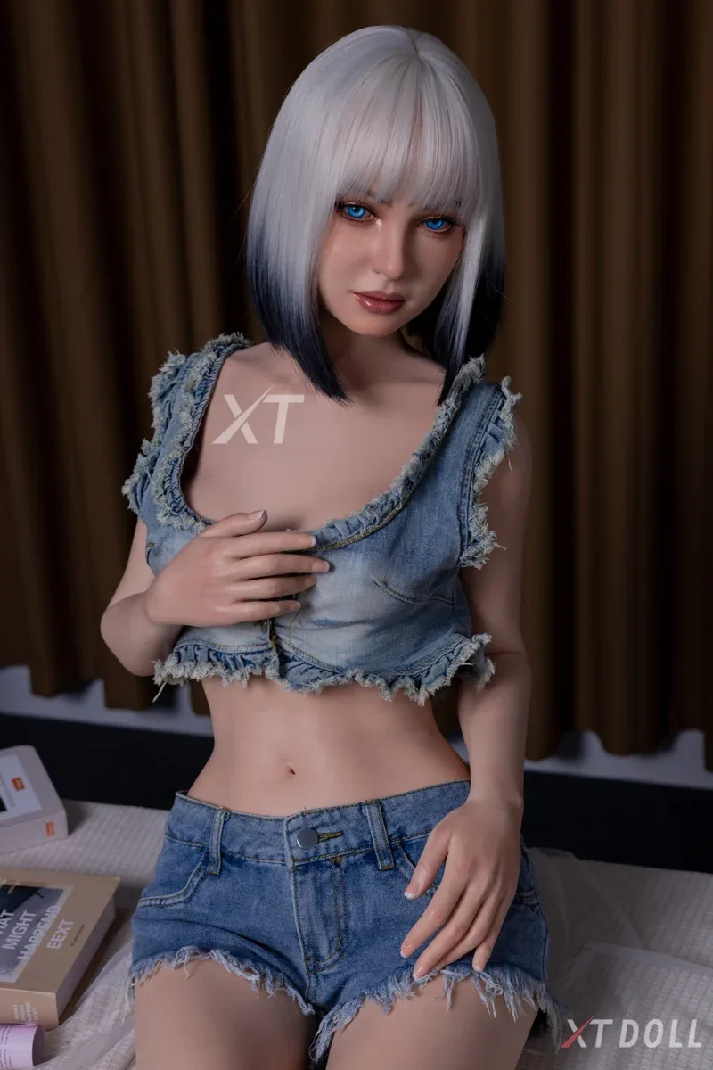 XT Doll 161cm B cup Silicone - Natalie view 3