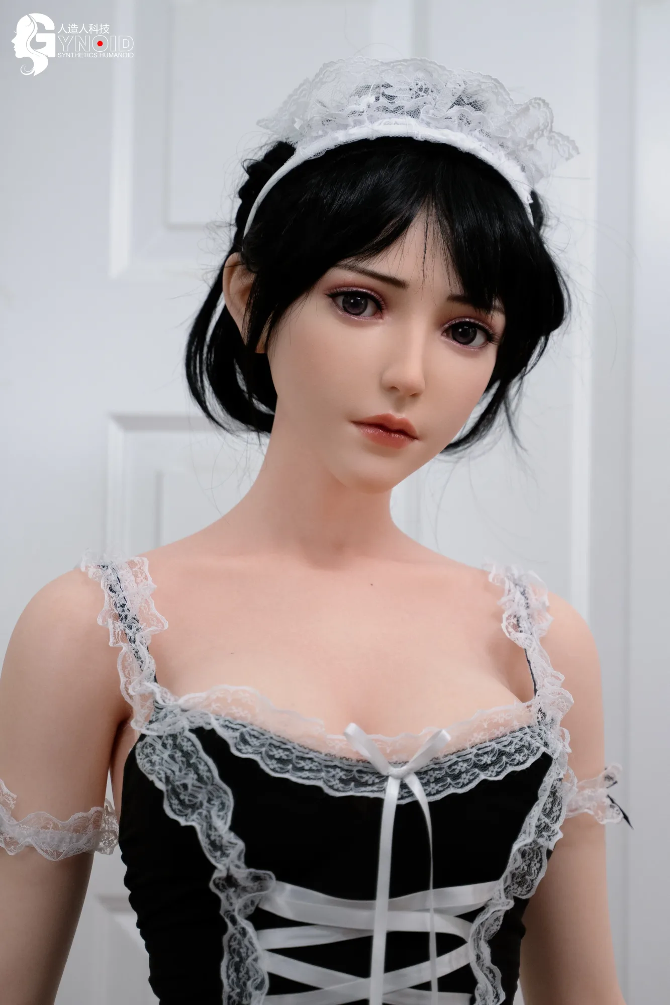 Gynoid Model 18 - Arina view 2