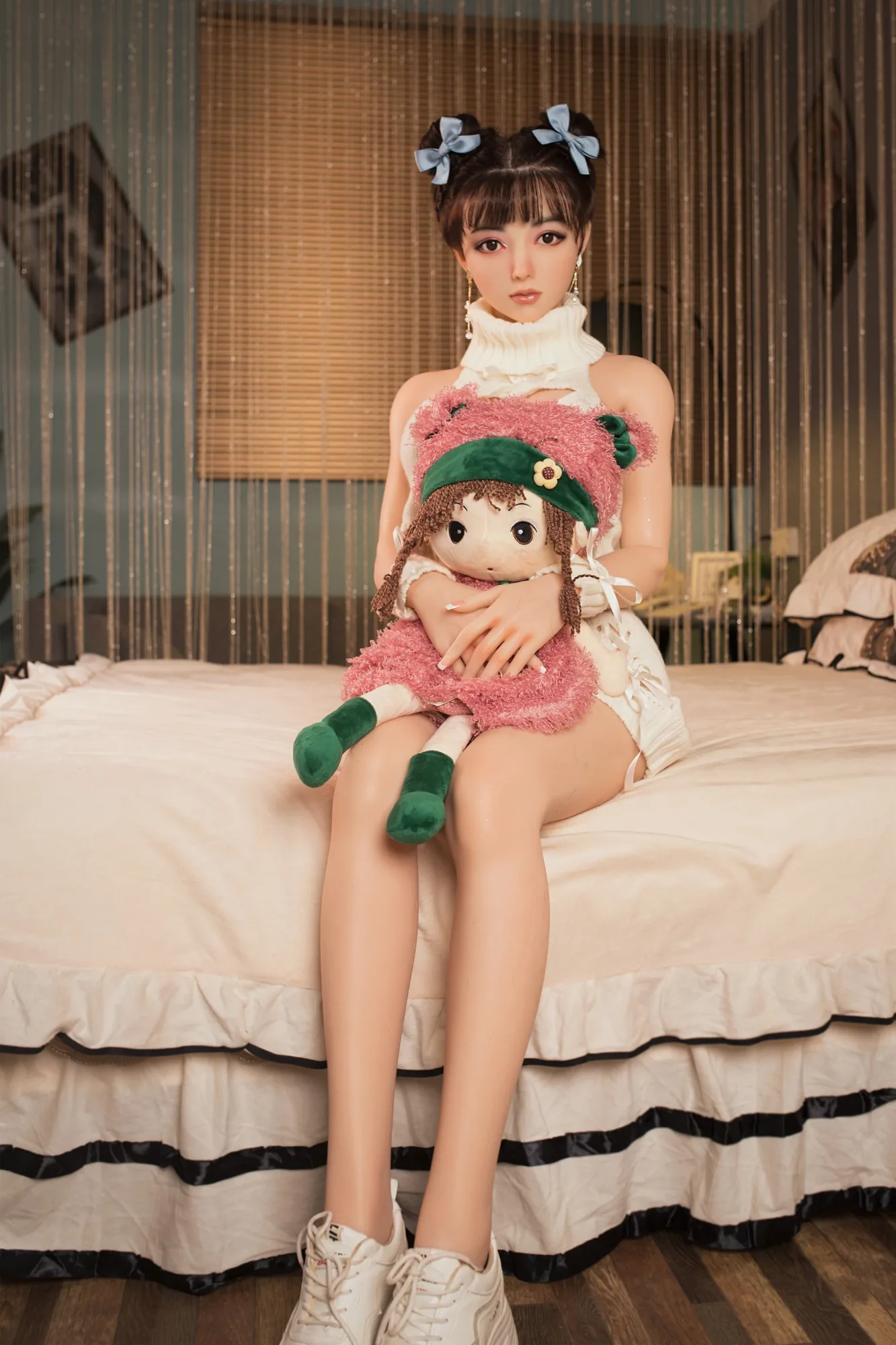 AF 159cm C cup Full Silicone - Laura view 3