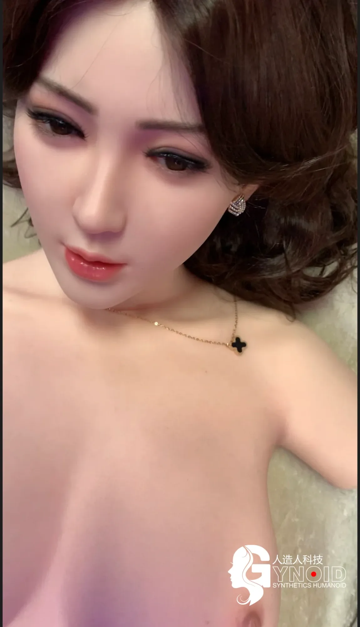Gynoid Model 6 - Xiang view 6