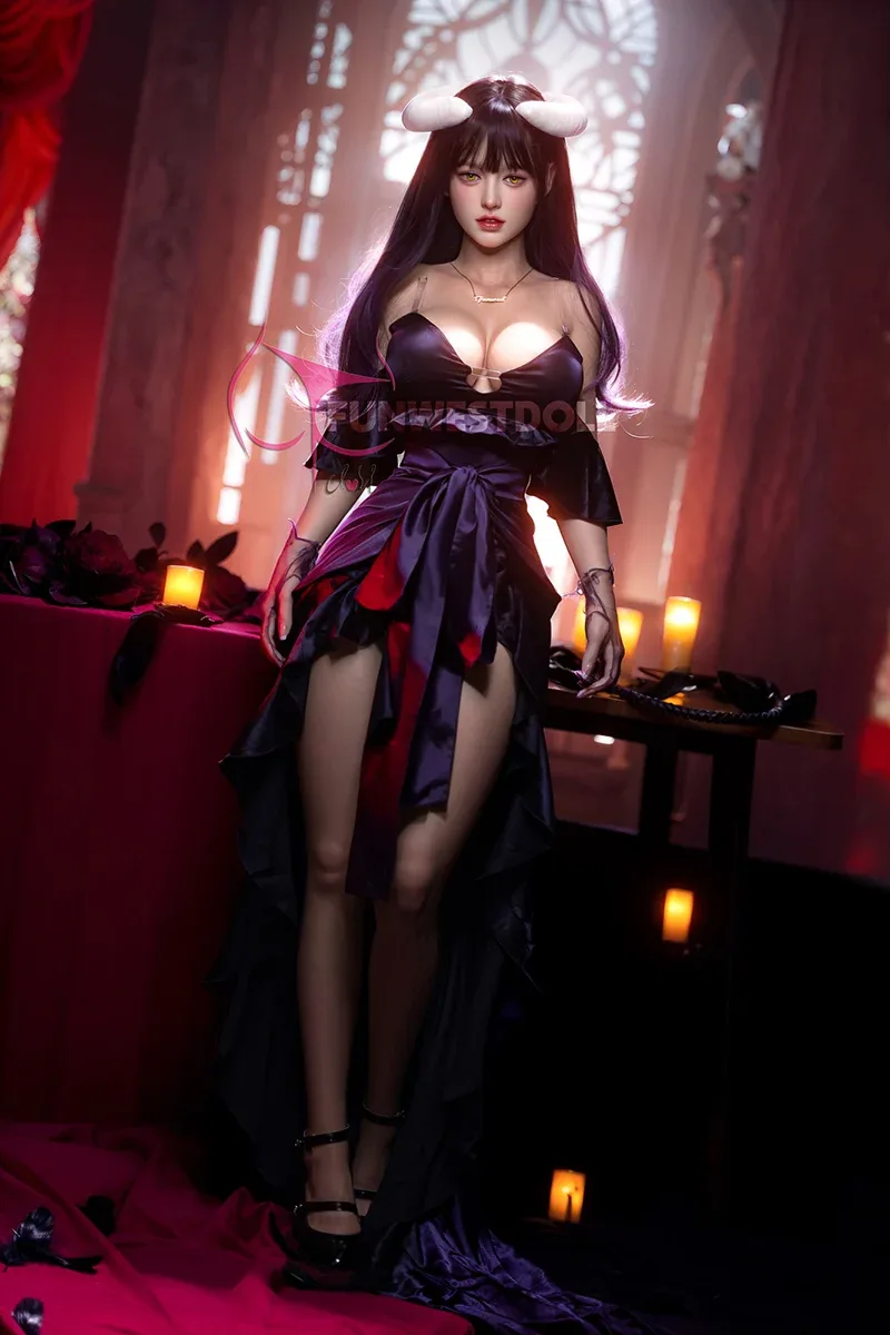 Funwest 160cm E cup Silicone - Chloe view 2