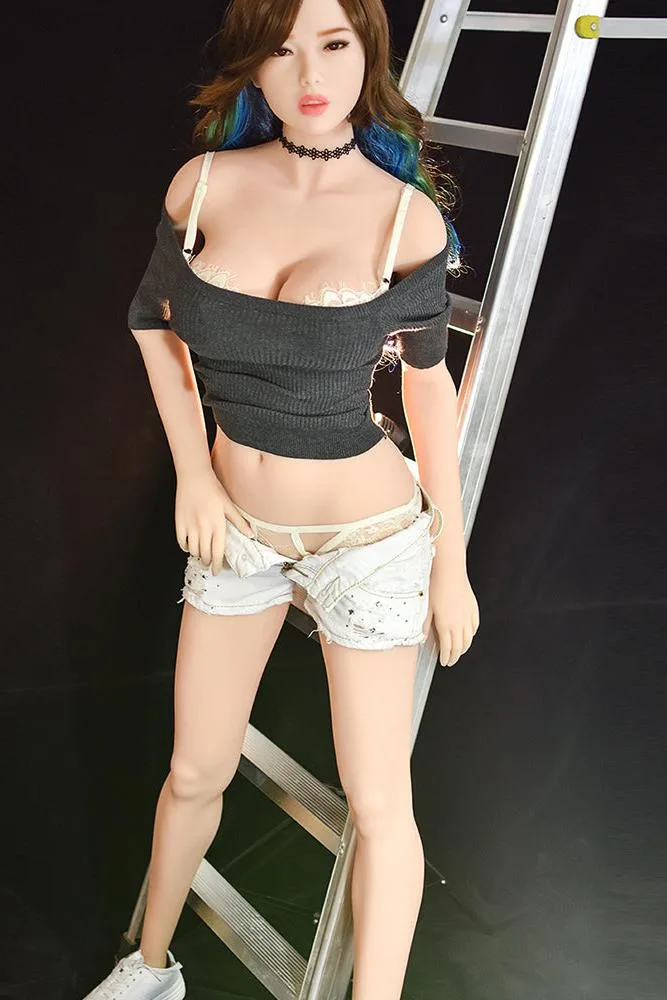6YE 165cm F cup - Camille view 3