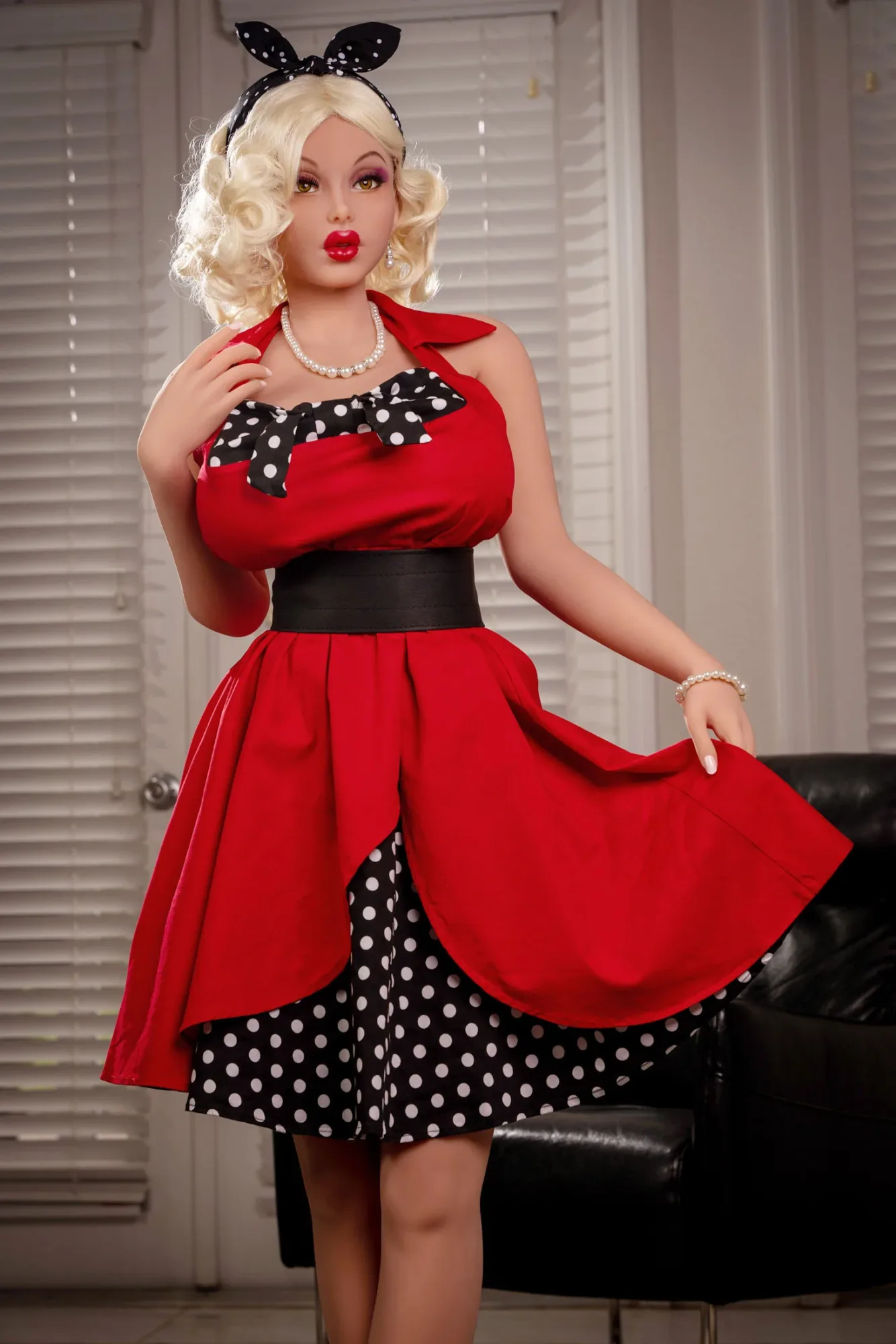 Piper Doll 150cm STPE - Jessica view 3