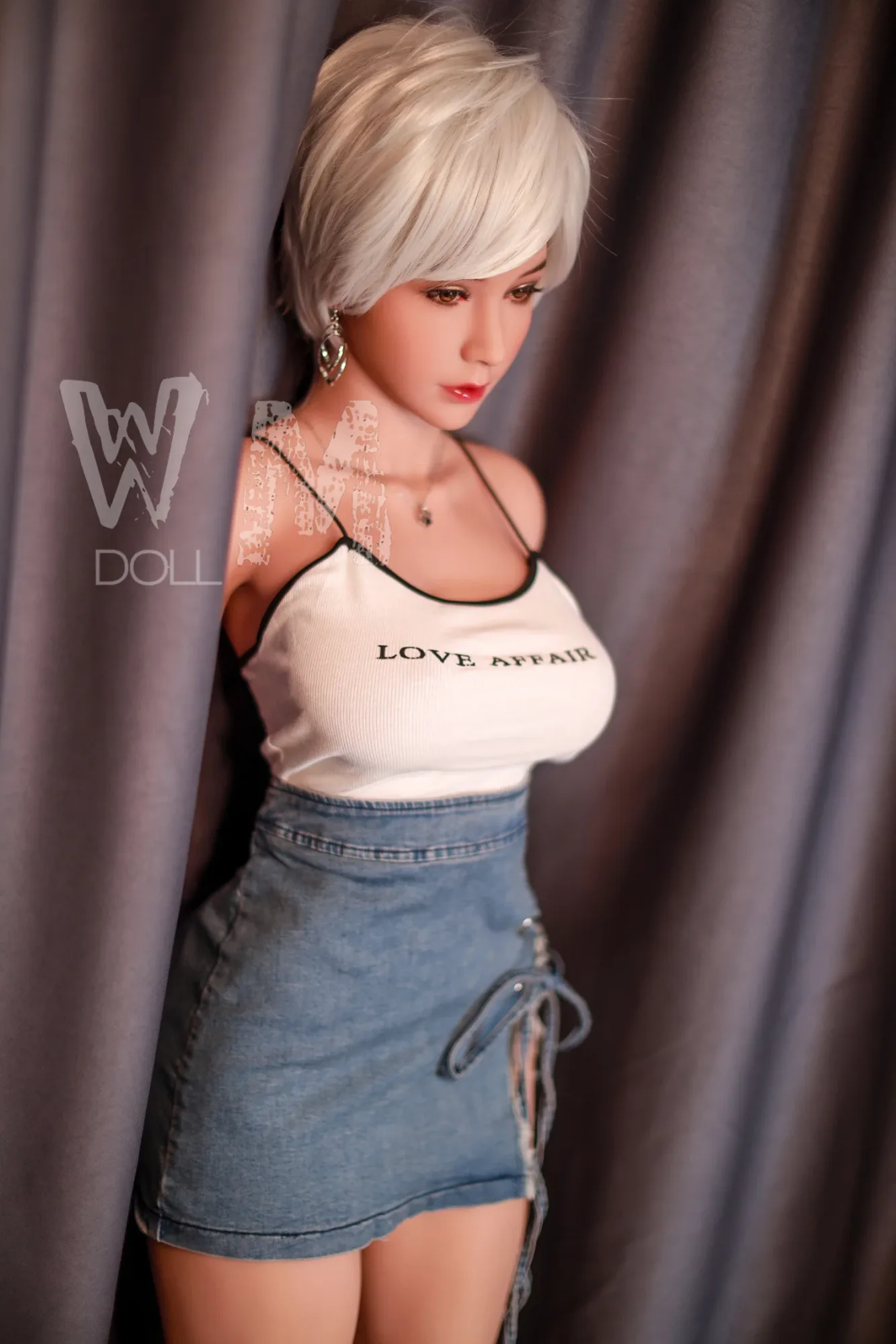 WM 170cm D - Cassandra view 3